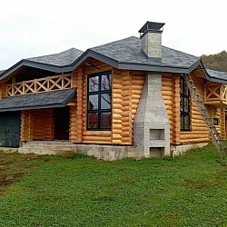 Будинок 300м2 товщина дерева 28-33см Закарпаття с. Бедивля